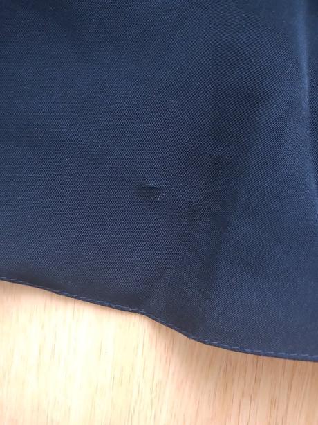 Tmavomodrá suknička, 110