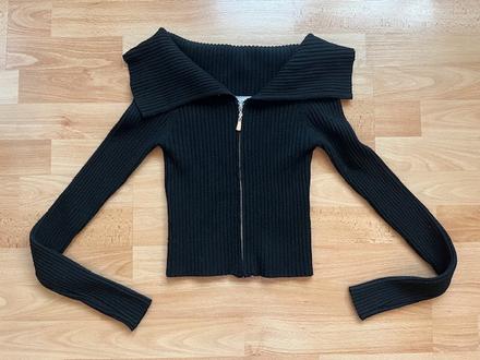 Sveter bershka - veľ. xs, bershka,xs