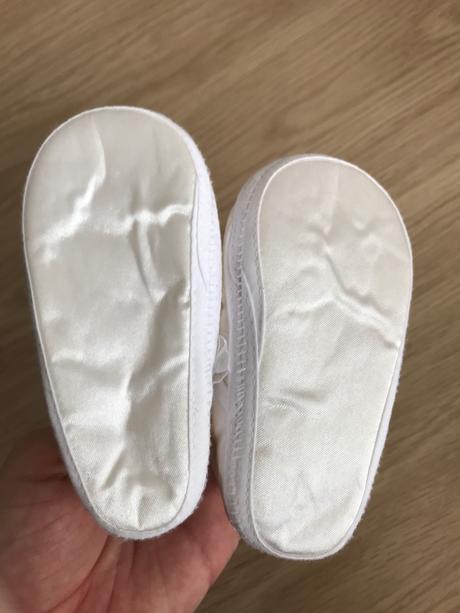 Nove slavnostne capacky, <17