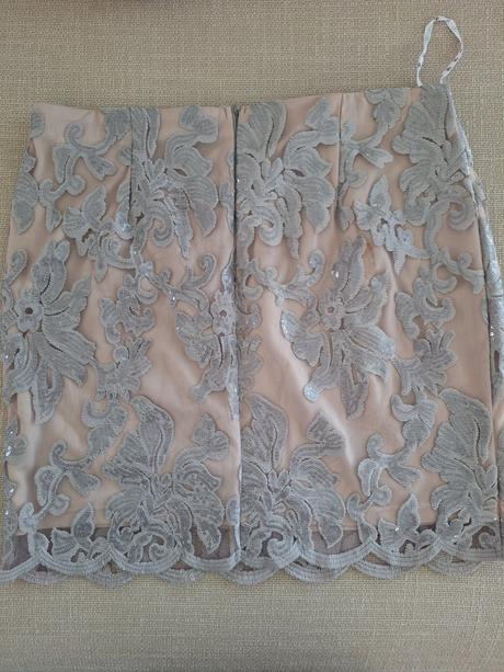 Elegantná sukňa missguided, 40