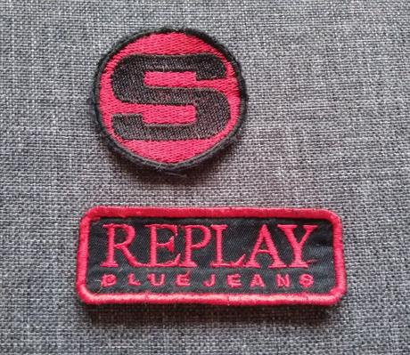 Veľká nášivka replay blue jeans ako nová, 