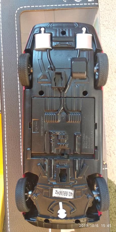 Auto land rover na diaľkové ovládanie, 