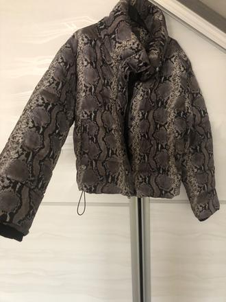 Zimná bunda s hadim vzorom, primark,m