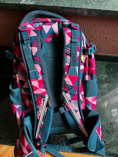 Skolsky batoh satch, 