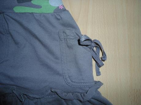 Hneda dievcenska suknicka, 122