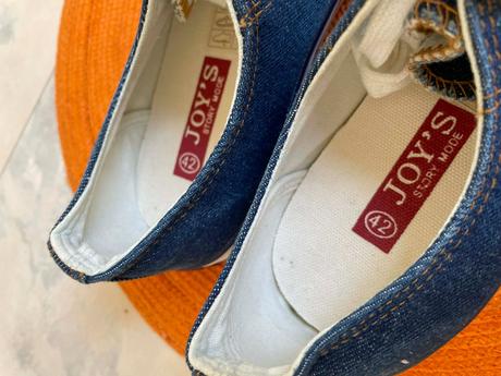 Kvalitné tenisky, 42