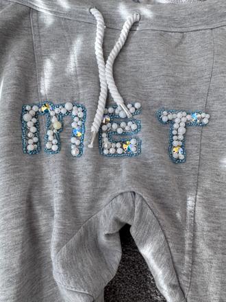 Tepláky met m, met,m