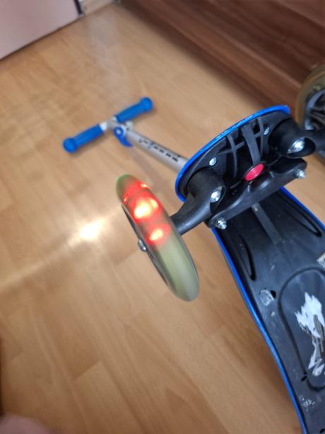 Kolobežka globber - scooter primo navy blue,