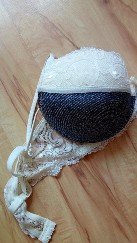 Krémová čipkovaná podprsenka - takko, takko,80c