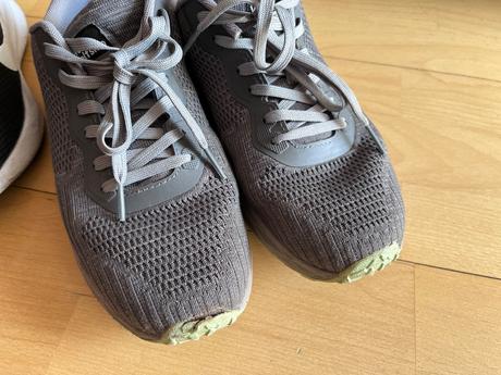 2 pary tenisky v. 41 symbolicka cena, nike,41