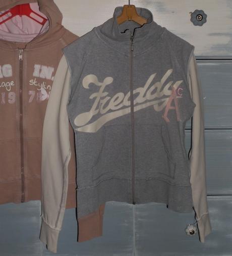 Mikina + šedá mikina grátis, 152