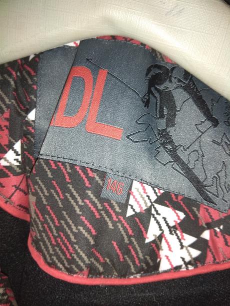 Zimná bunda s kapucňou, 146