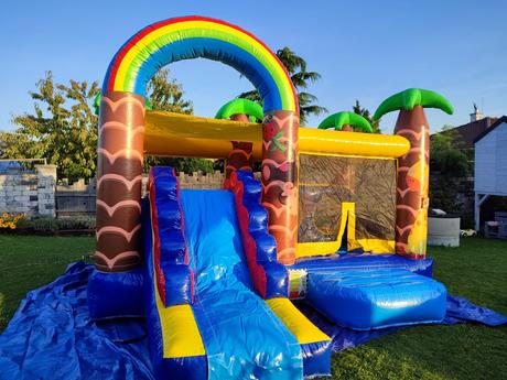 Prenájom skákacích hradov,