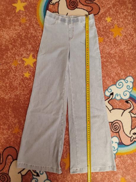 Krásne zvonove dzeginy v 140, h&m,140