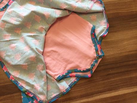 Satocky s bodynkom vzor tulipany, 86