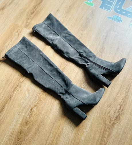 Čižmy nad kolená, 36