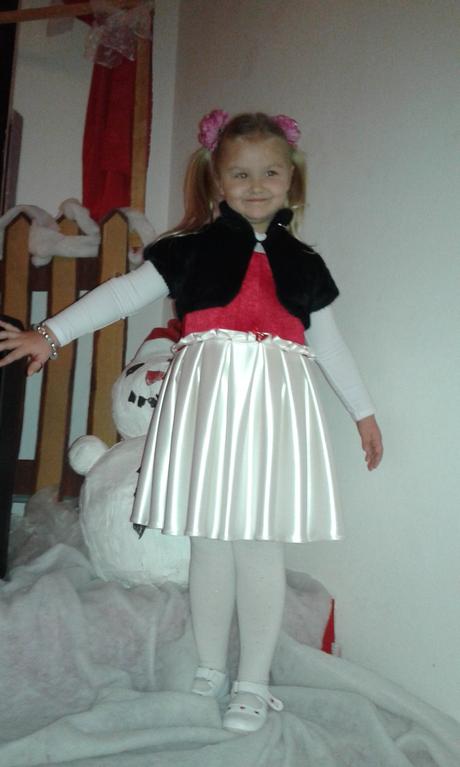 Predam šaty spoločenské, 128