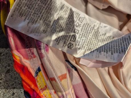 Kvetované šaty, amisu,38