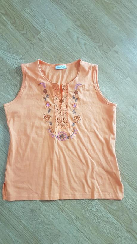 Tričko s výšivkou v. 40, 40