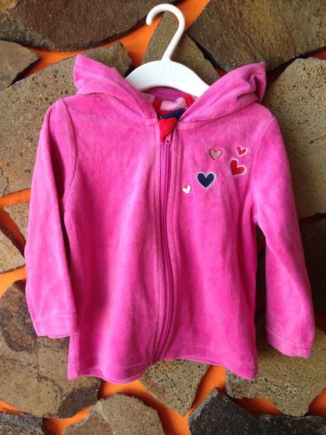 Mikina so srdiečkami, lupilu,86