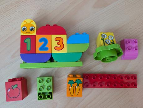 Lego duplo prvá húsenica 10831,