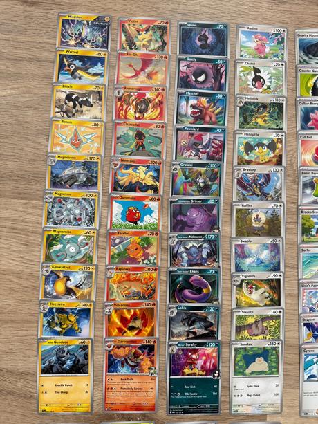 100 originál kartičiek pokémon + jumbo karta,