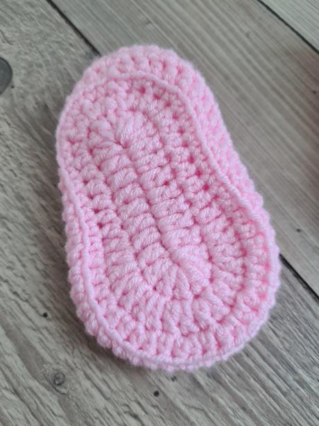 Háčkované topánočky (veľ. 15/16), <17