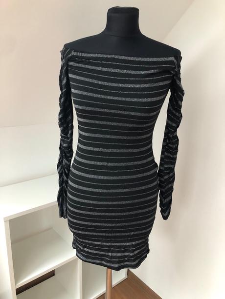 Prúžkované šaty, s