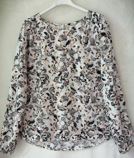 Pekná pohodlná blúzka, vero moda,40