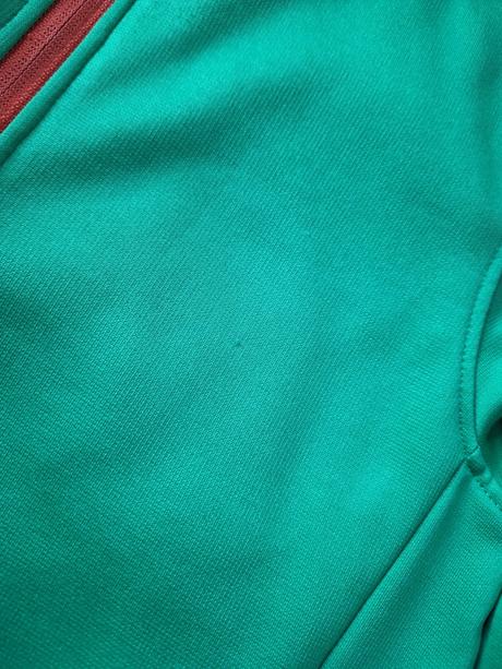 Sportova mikinka, decathlon,146