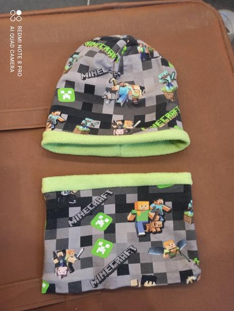 Čiapka+ nakrcnik, 128