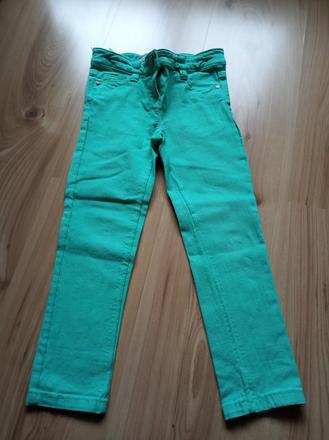 Gate 110 zelene, next,110