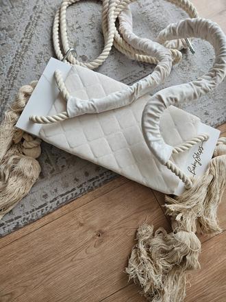 Drevená hojdačka krémová nová, 