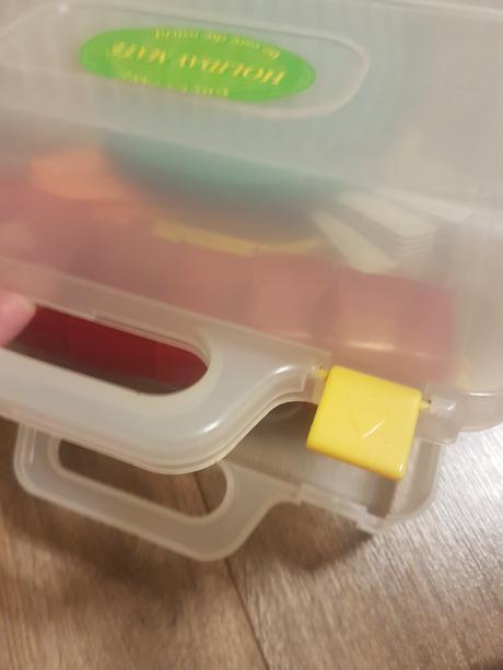 Riad /tanier,miska,pohár,