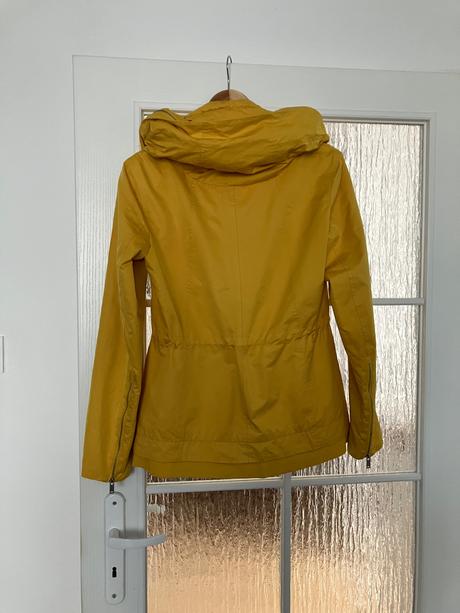 Tenká vetrovka, zara,36
