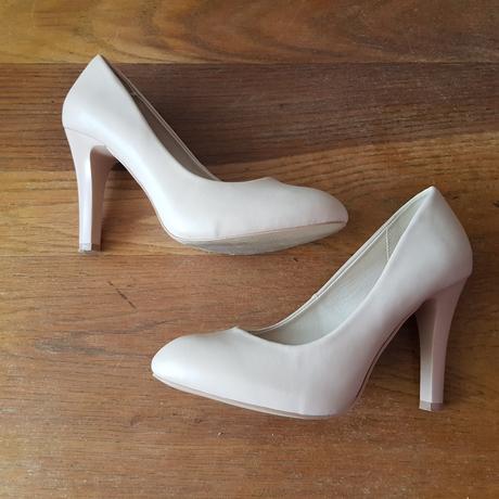 Lodicky, deichmann,37