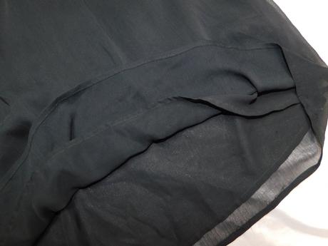 Velmi pekne šaty, 38