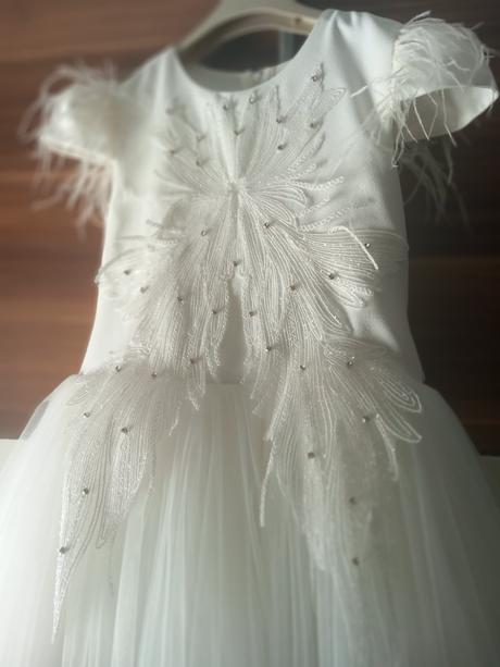 Šaty na 1.sv.prijímanie, 140