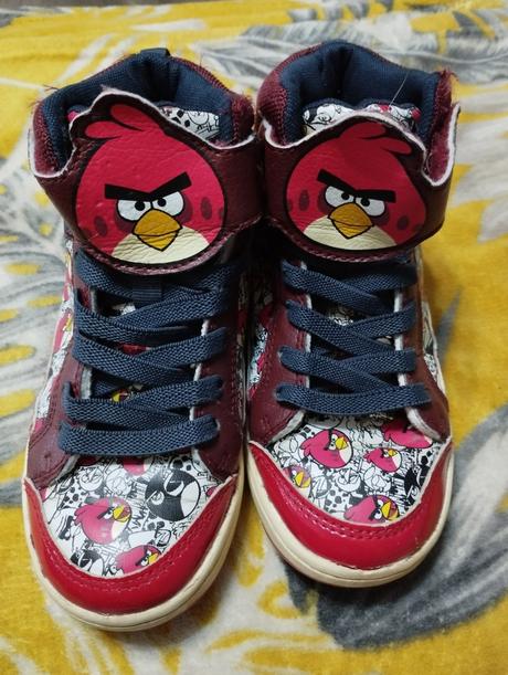 Vyvysene boty angry birds, 30