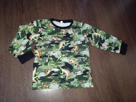 Tričko z dlhým rukávom, 104