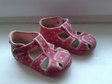 Sandálky, 23