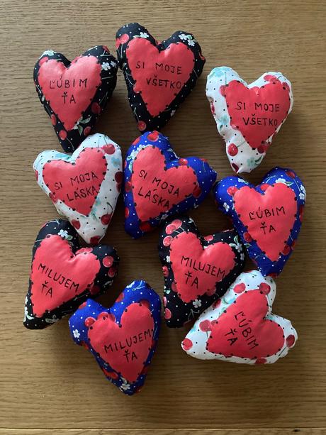 Magnetka s nápisom, 