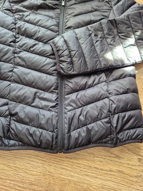 Čierna vetrovka veľ. s, sinsay,s