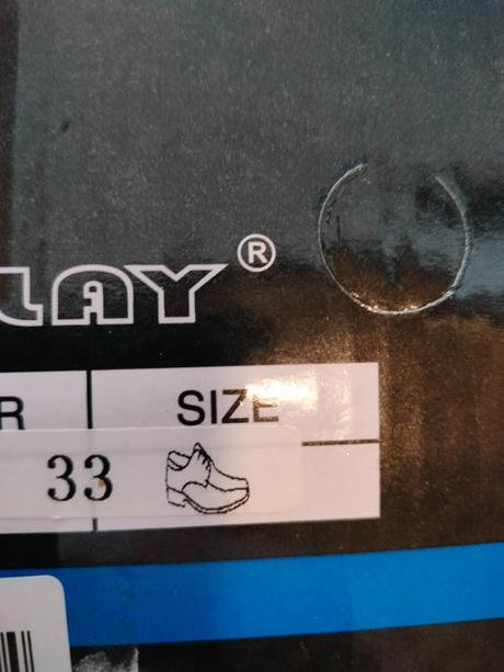 Spoločenské topánky, 33