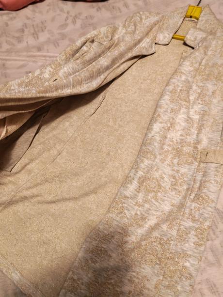 Kardigán so zlatými ornamentami, m