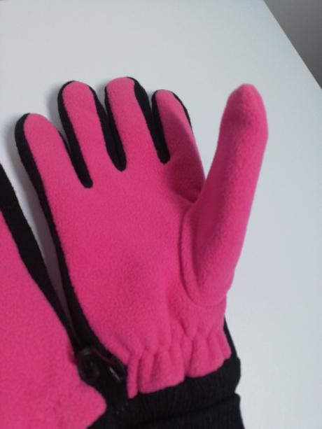Dievčenské rukavice, 