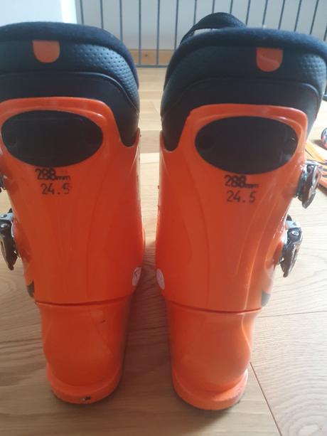 Lyže a lyžiarky, volkl,130-139 cm