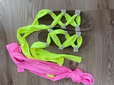 Kozene sandale s farebnym viazanim, 41