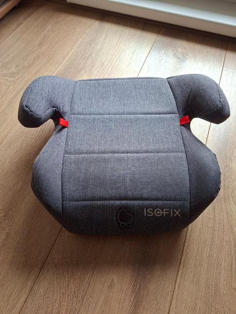 Podsedak s isofix,
