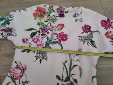 Spoločenské saty, 38